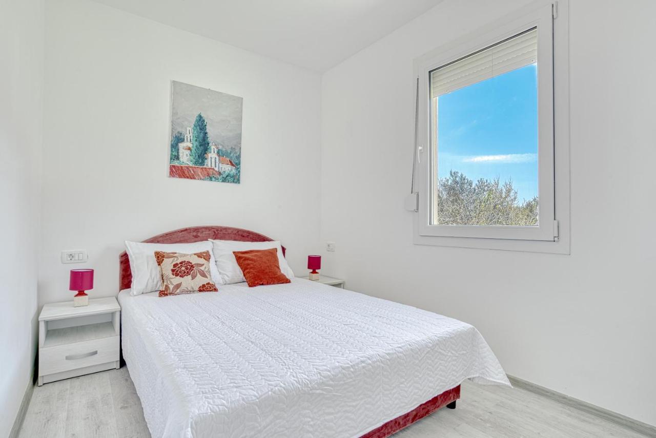 Two Bedroom House With Sea View Maj Buljarica Exterior foto